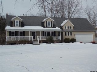 43 Hubbs Rd, Ballston Lake, NY 12019