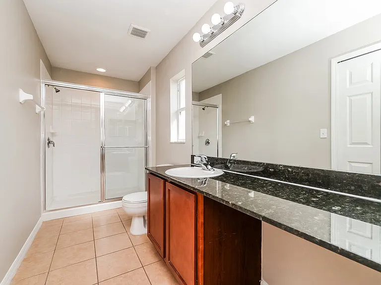 4013 Constantine Loop — Photo 8