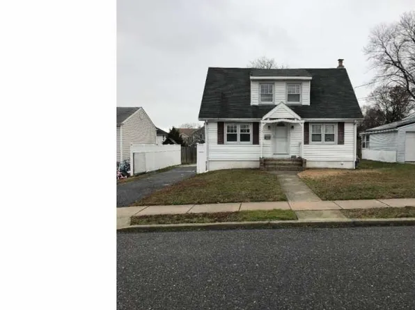 37 Ohio Ave, Blackwood, NJ 08012