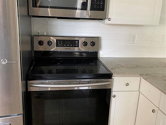 2nd image of 13216 Glenmoor Dr #13216