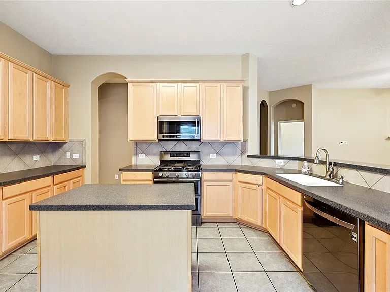 6903 Summer Bridge Ln — Photo 17