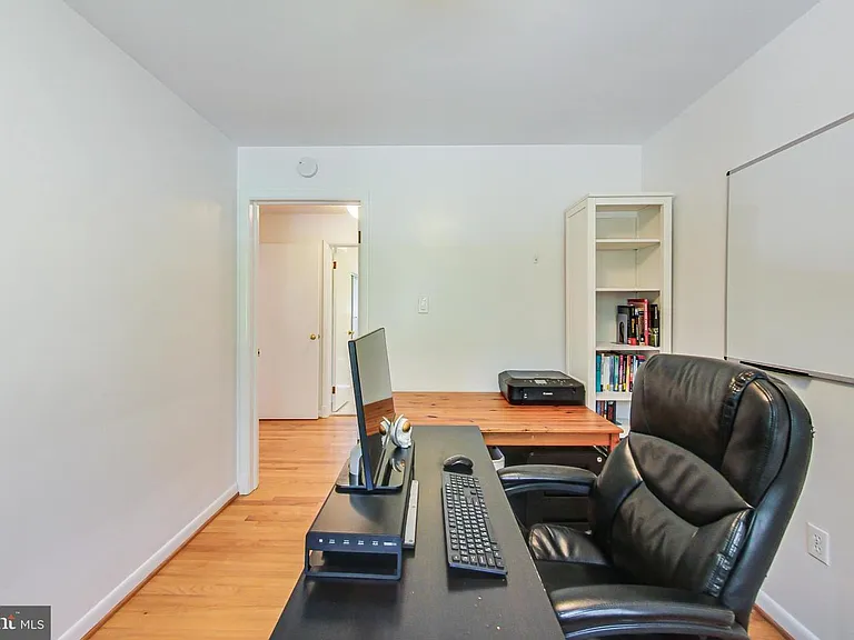 6515 E Halbert Rd — Photo 31