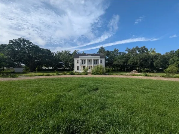 1300 Richland Rd, New Orleans, LA 70114