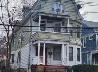 252 N Center St, Orange, NJ 07050