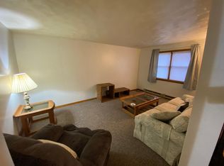 104 California Ave #1, Chester, WV 26034