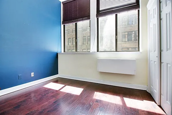 Sold by LG Fairmont Group | media 4