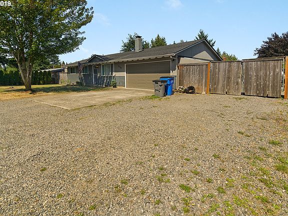 3rd image of 15122 NE 28th St
