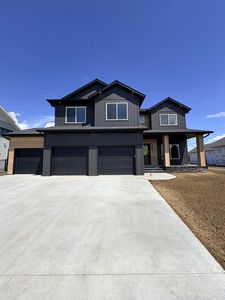5861 Wildflower Dr S, Fargo, ND, 58104