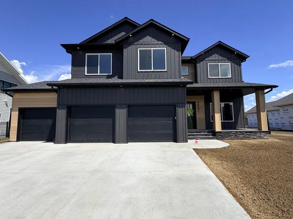 5861 Wildflower Dr S, Fargo, ND 58104