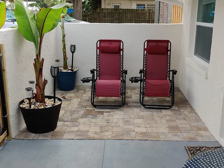 211 Tyler Ave — Photo 8