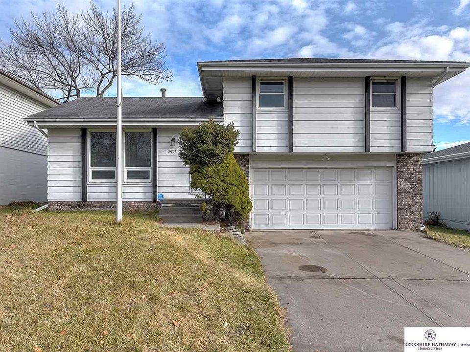 1st image of 5029 S 49th St