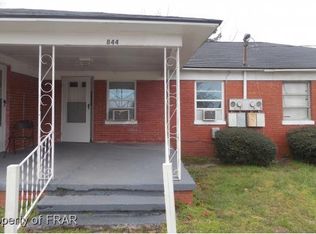 844 Chapel Hill Rd, Spring Lake, NC 28390