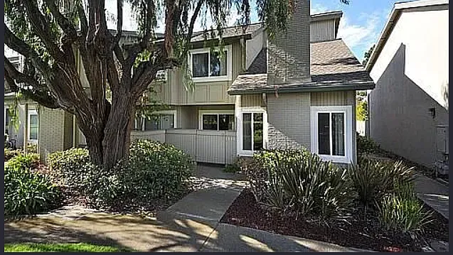 1038 Gull Ave