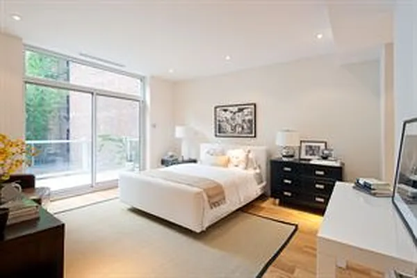 Sold by Douglas Elliman | media 4