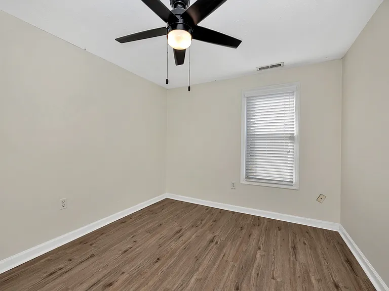 221 Beirne Ave NW — Photo 14