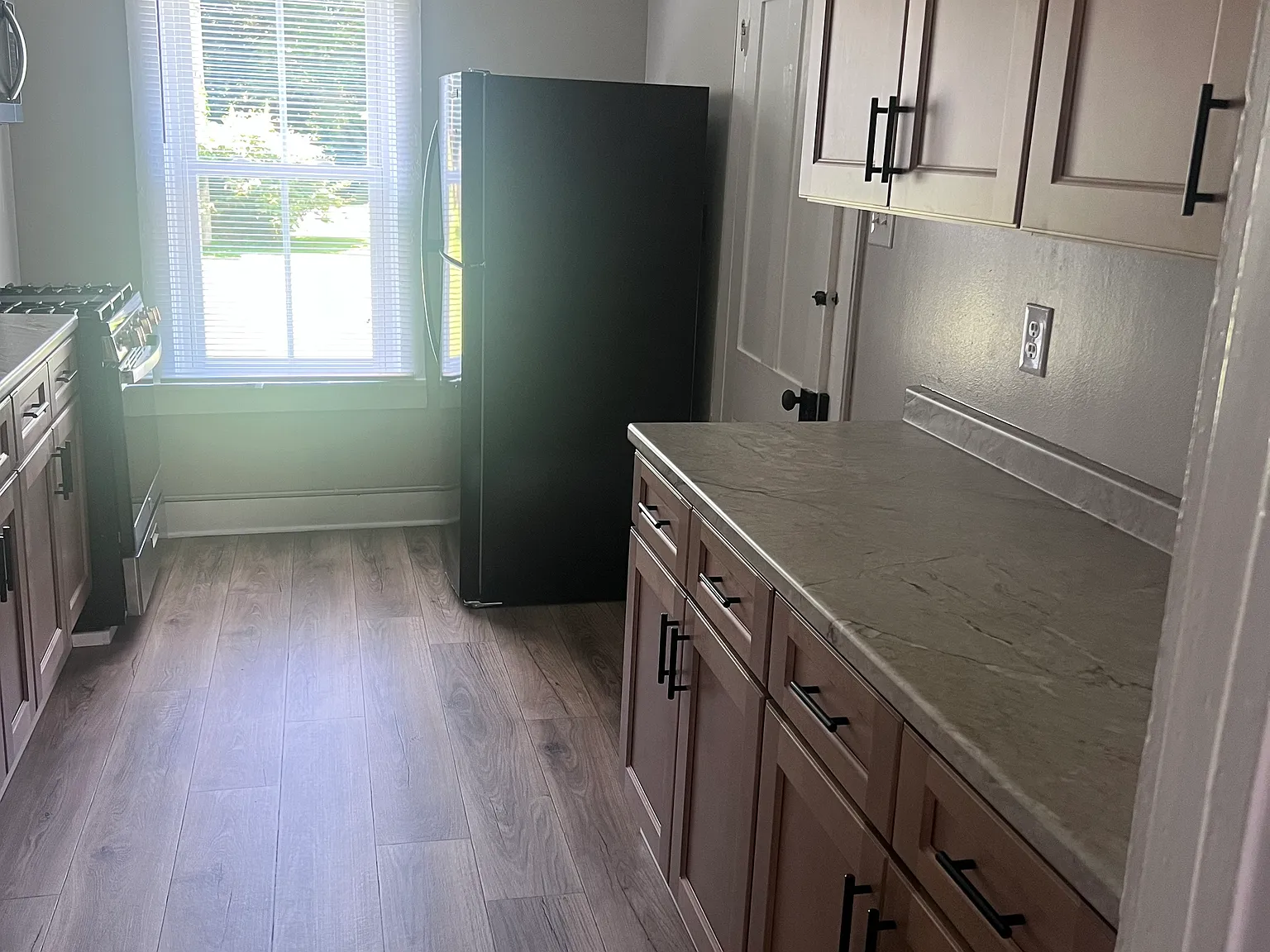 2 bed, $1,250 — Photo 2