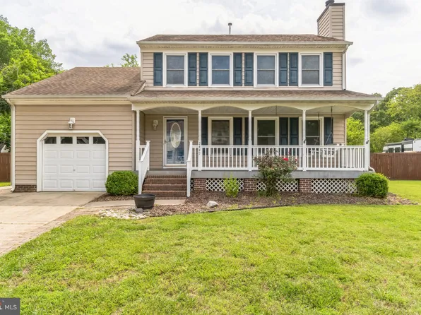 2449 Locks Lndg, Chesapeake, VA 23323