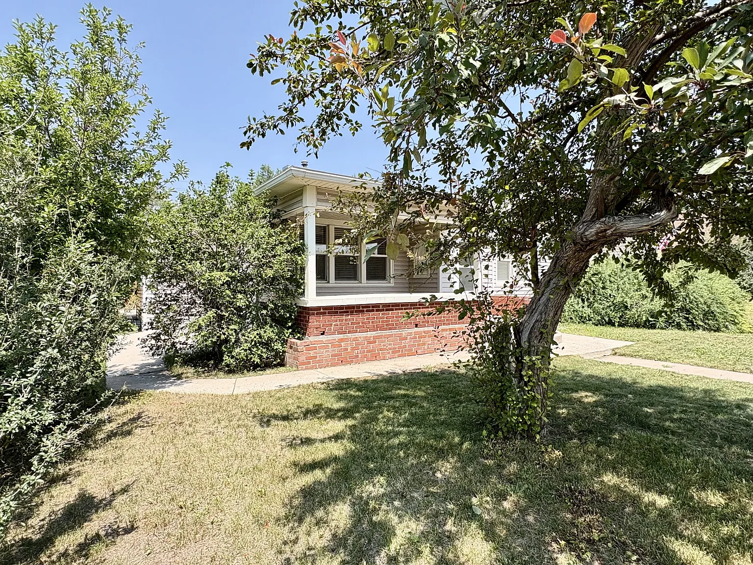522 West Pershing Boulevard - 1 — Photo 2