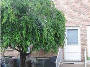 33 Dayna Dr, Staten Island, NY 10305