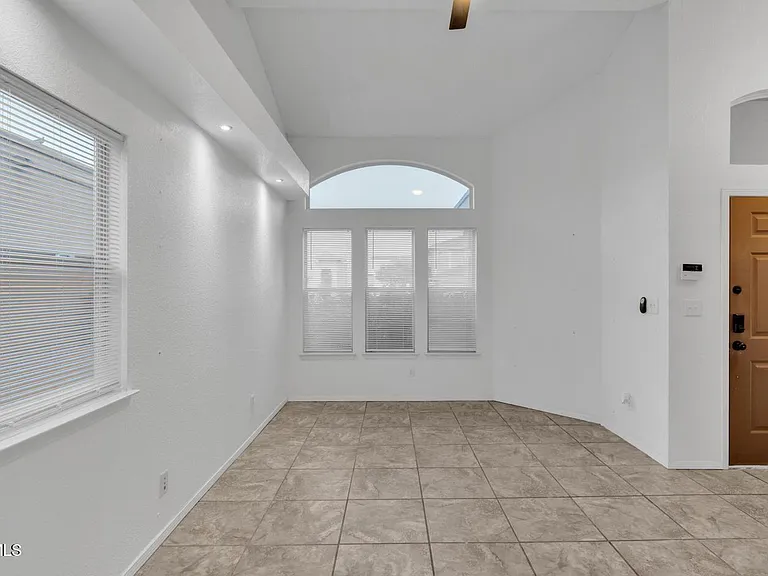 7489 Plaza Redonda Dr — Photo 8