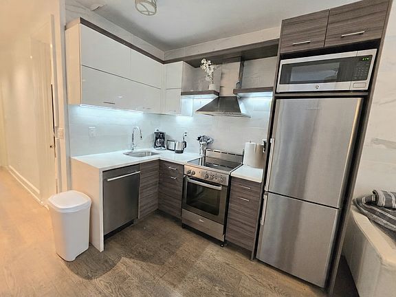 2nd image of 134 E 28th St #1