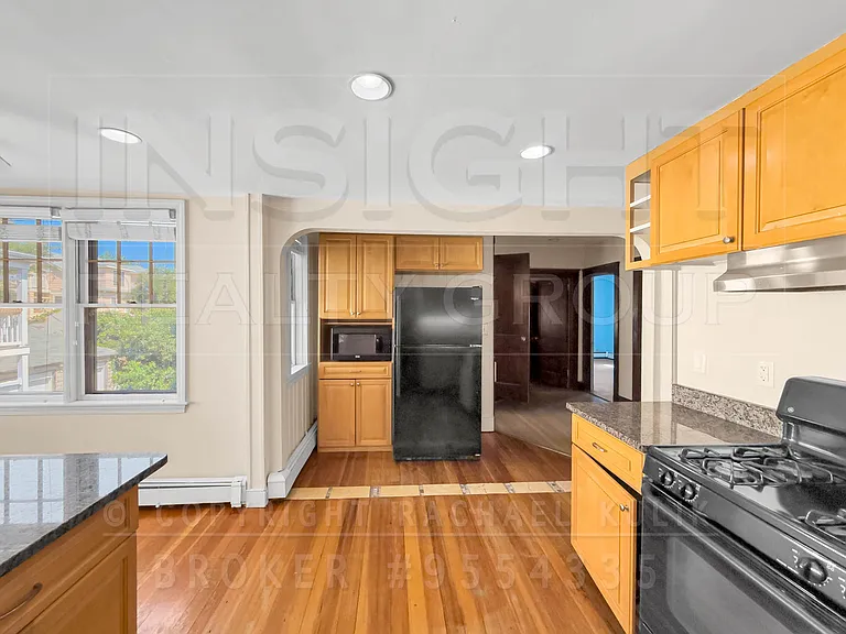 61 Moraine St — Photo 9