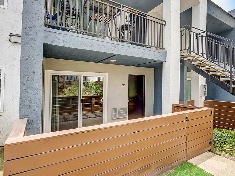 Cove La Mesa — Photo 8