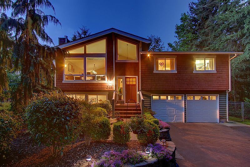 1st image of 512 15th Ave