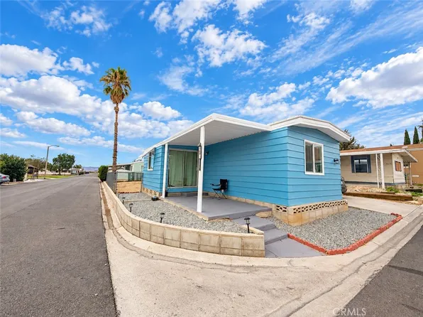20683 Waalew Rd Spc 59, Apple Valley, CA 92307