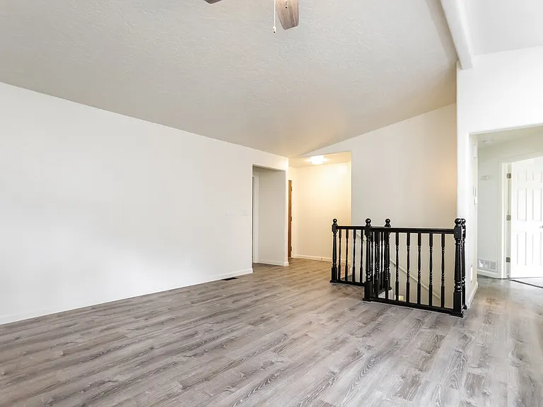 8480 S Upham Way — Photo 5