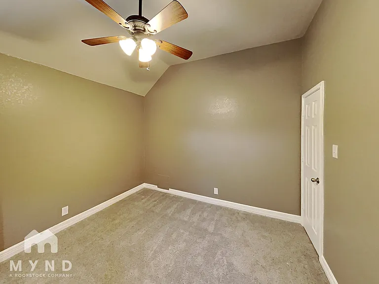 23307 Treemont Park — Photo 14