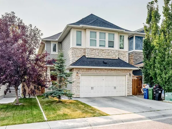 296 E Nolancrest Hts NW, Calgary, AB T3R 0V8