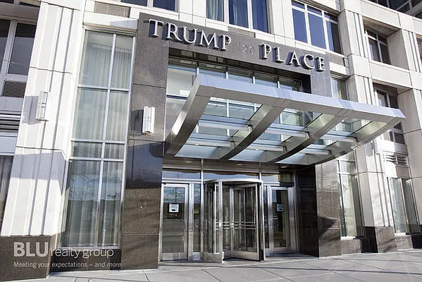 Sold by BLU Real Estate | media 7