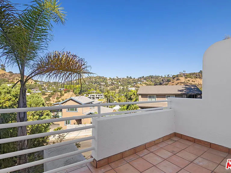 2461 Jupiter Dr — Photo 12
