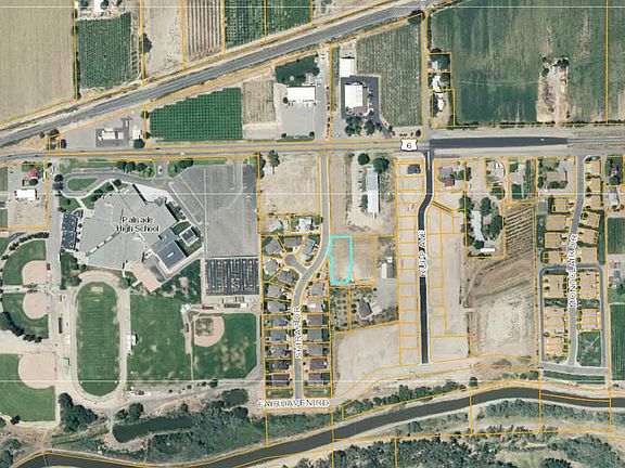 5th image of 814 Shiraz Dr