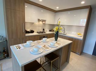 825 S Olive St #702, Los Angeles, CA 90014