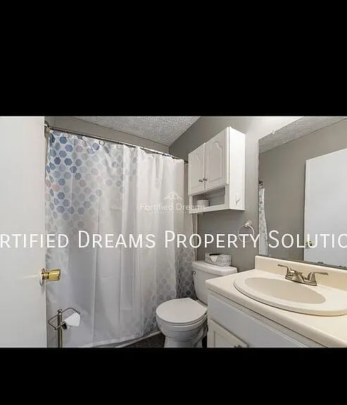 5804 Hadrian Dr — Photo 4