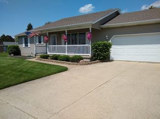 850 Ionia Rd, Portland, MI 48875