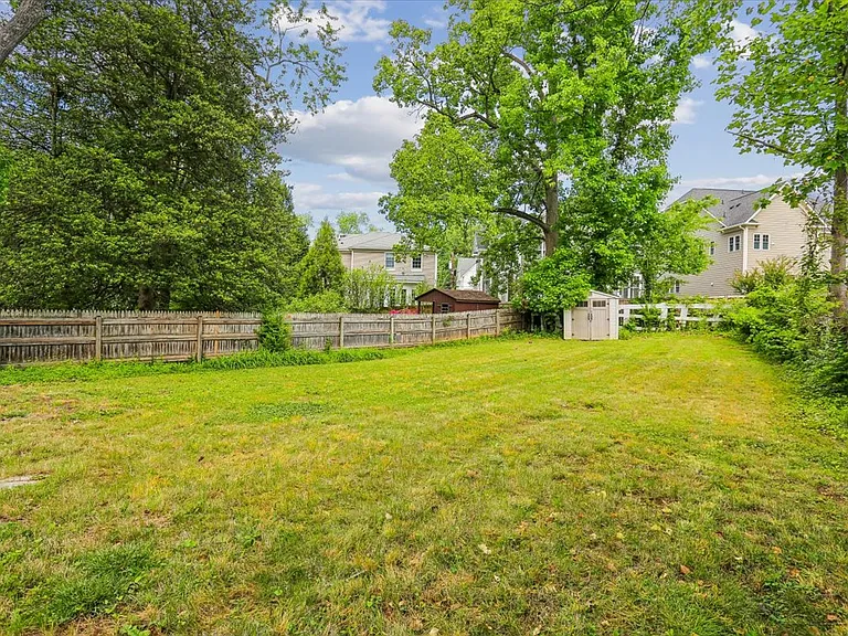 6009 Sonoma Rd — Photo 3