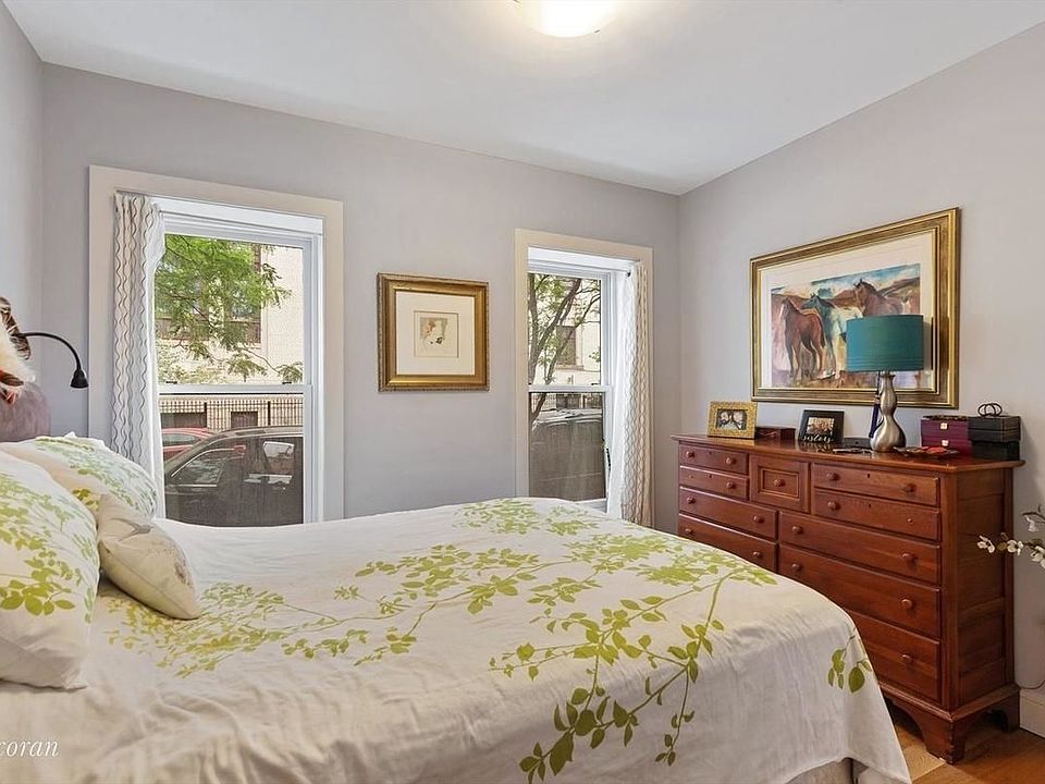 1st image of 1078 Park Pl APT 1