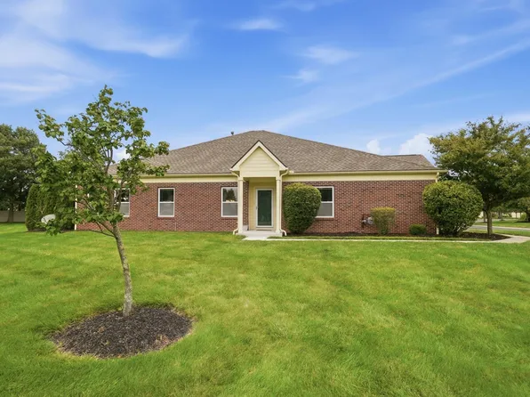 5743 Snedegar Dr #901, New Albany, OH 43054