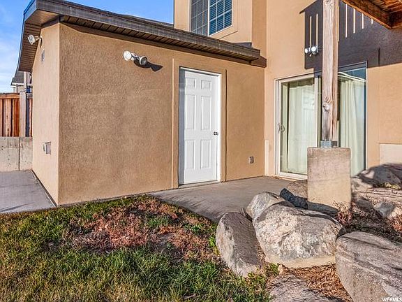 3rd image of 5089 N Fox Hollow Way