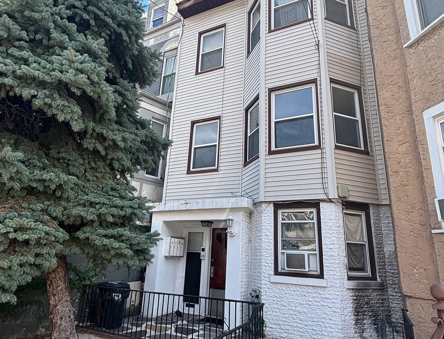 1 bed, $1,900 — Photo 1