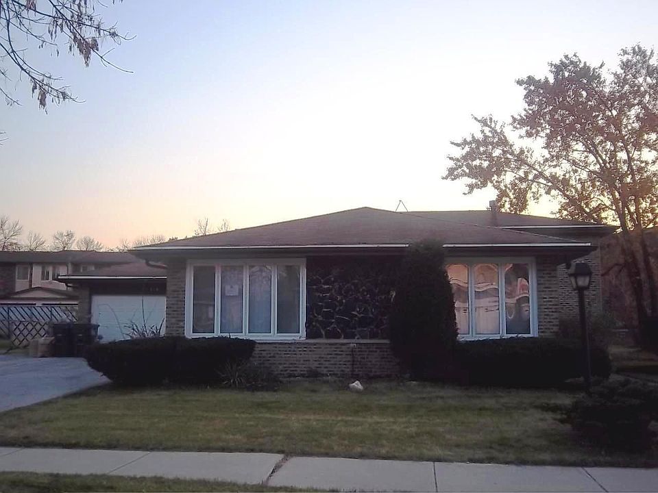 1st image of 619 E 194th St
