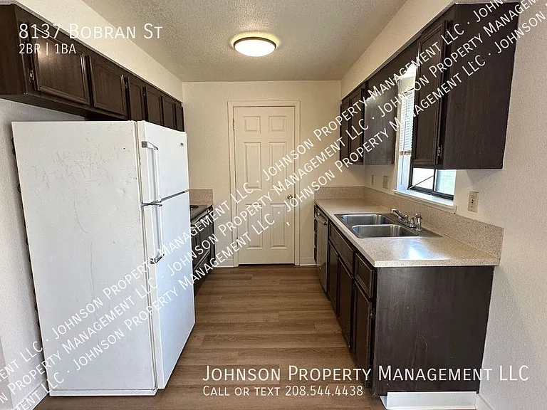 8137 W Bobran St — Photo 2