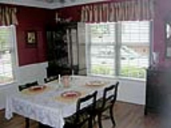 4th image of 315 Wyndhurst Dr