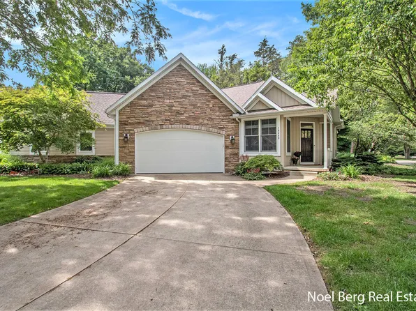 16480 Springvale Ct #55, Spring Lake, MI 49456