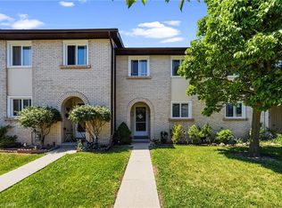 1450 6th Line #16, Oakville, ON L6H1X7