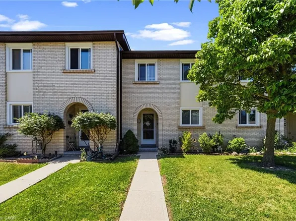 1450 6th Line #16, Oakville, ON L6H 1X7