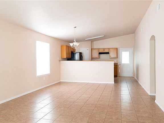 3rd image of 6105 Carole Jeschke Ct
